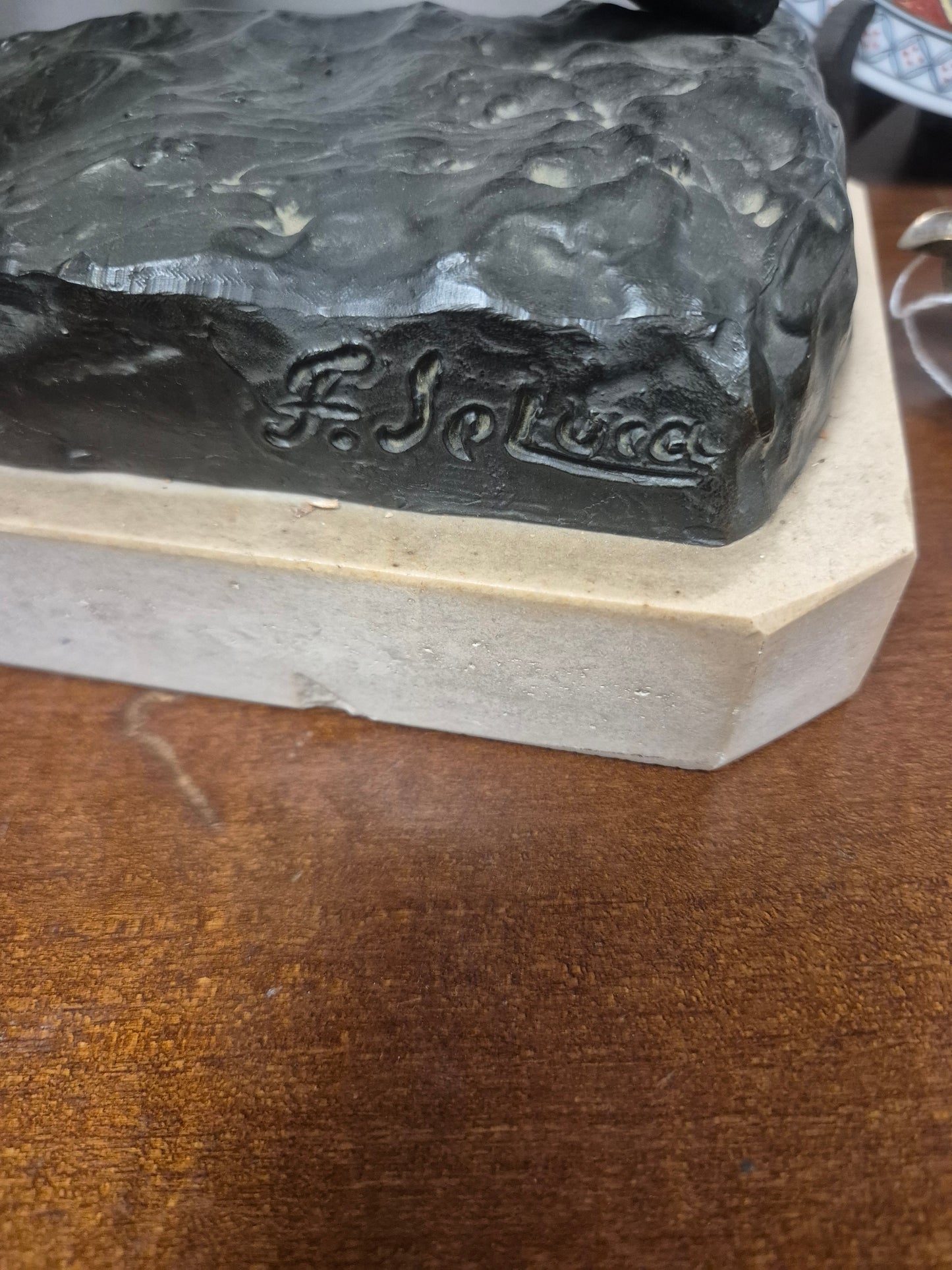 Statua in bronzo firmata F. De Luca