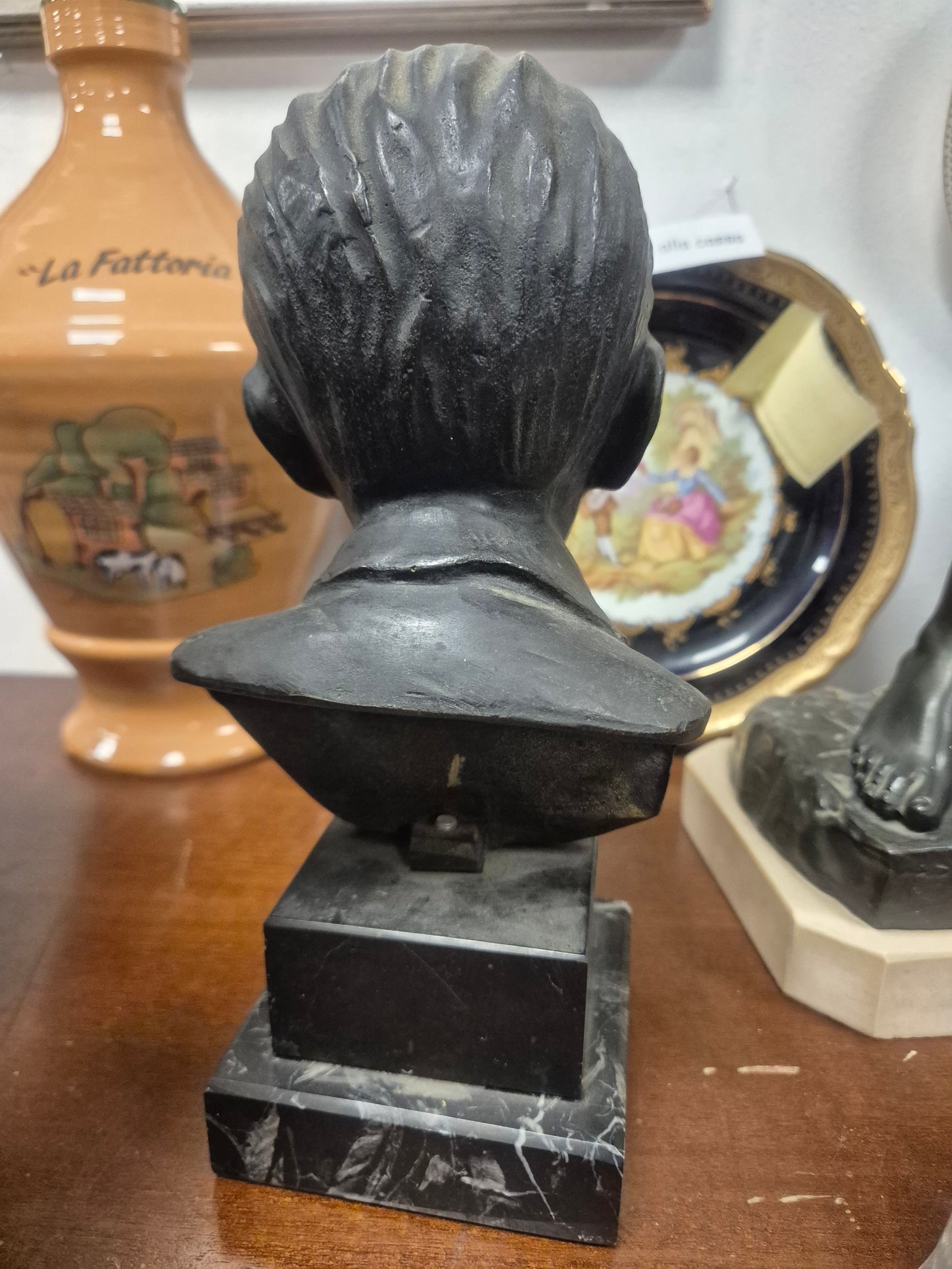 Scultura in bronzo De Filippo artista Antonio Januario