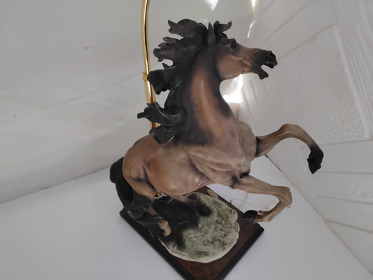 Lampada con cavallo