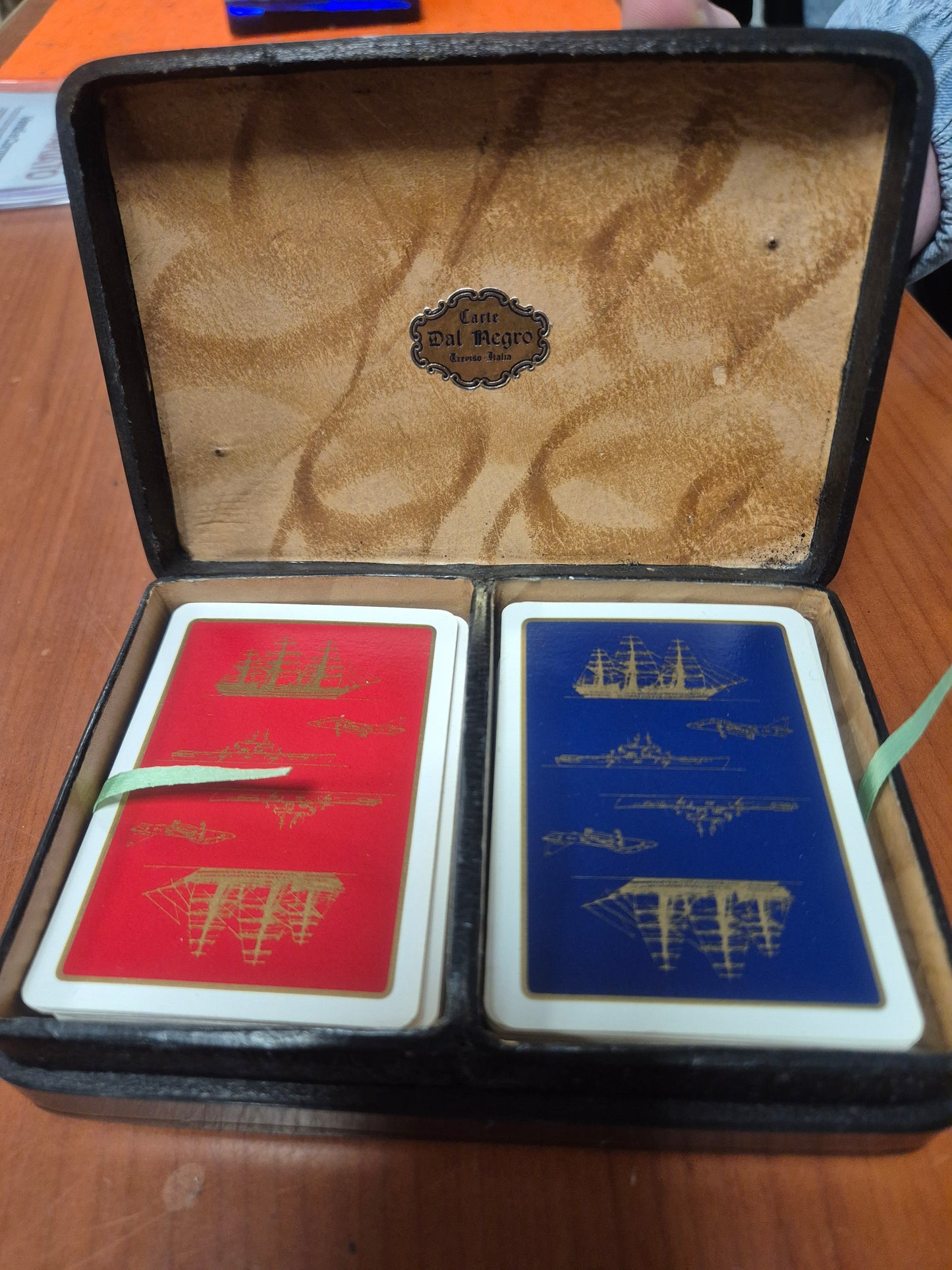 Carte da gioco con cofanetto
